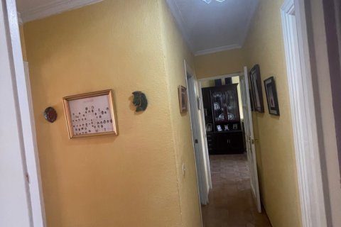 Продажа квартиры в Севилья, Испания 3 спальни, 83м2 №185725 - фото 15