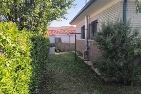 House for sale in Leon, Spain 3 bedrooms, 103 sq.m. No. 185729 - photo 5