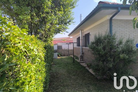 House for sale in Leon, Spain 3 bedrooms, 103 sq.m. No. 185729 - photo 6