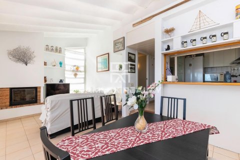 Huoneisto myytävänä Begur, Girona, Espanja, 4 makuuhuonetta, 94 m2 No. 177026 - kuva 4