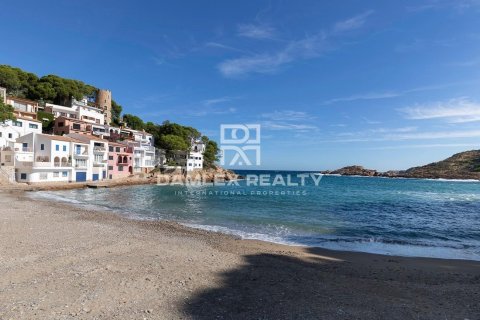 Huoneisto myytävänä Begur, Girona, Espanja, 4 makuuhuonetta, 94 m2 No. 177026 - kuva 2