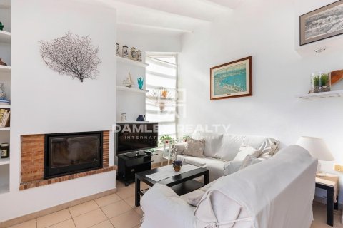 Huoneisto myytävänä Begur, Girona, Espanja, 4 makuuhuonetta, 94 m2 No. 177026 - kuva 5