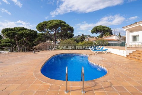 Dom w Lloret de Mar, Girona, Hiszpania 4 sypialnie, 335 mkw. nr 177022 – zdjęcie 7