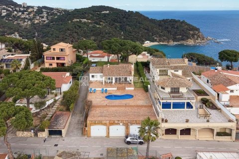 Dom w Lloret de Mar, Girona, Hiszpania 4 sypialnie, 335 mkw. nr 177022 – zdjęcie 5