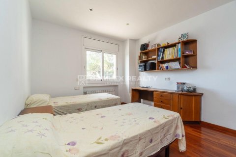 Dom w Palamos, Girona, Hiszpania 6 sypialni, 405 mkw. nr 177021 – zdjęcie 28