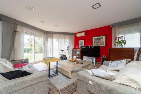 Dom w Palamos, Girona, Hiszpania 6 sypialni, 405 mkw. nr 177021 – zdjęcie 8