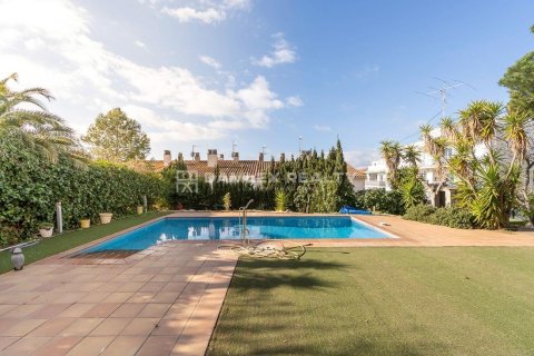 Dom w Palamos, Girona, Hiszpania 6 sypialni, 405 mkw. nr 177021 – zdjęcie 4