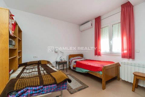 Dom w Palamos, Girona, Hiszpania 6 sypialni, 405 mkw. nr 177021 – zdjęcie 17
