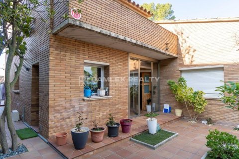 Dom w Palamos, Girona, Hiszpania 6 sypialni, 405 mkw. nr 177021 – zdjęcie 7