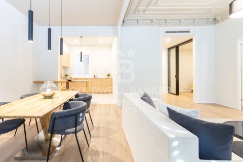 Apartamento en venta en Barcelona, España 3 dormitorios, 110 m2 No. 157600 - foto 4