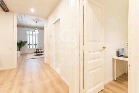 Apartamento en venta en Barcelona, España 3 dormitorios, 110 m2 No. 157600 - foto 11