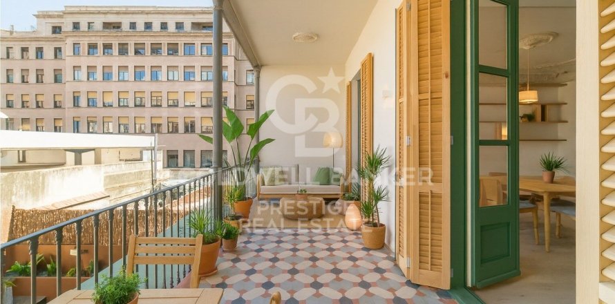 Apartamento en Barcelona, España 4 dormitorios, 150 m2 No. 157599