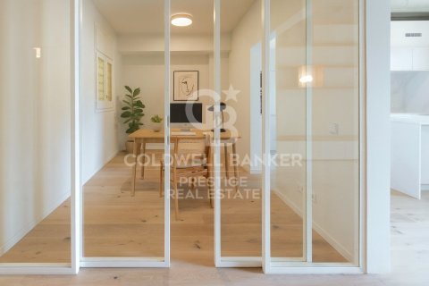Apartamento en venta en Barcelona, España 4 dormitorios, 150 m2 No. 157599 - foto 8