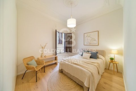 Apartamento en venta en Barcelona, España 4 dormitorios, 150 m2 No. 157599 - foto 6