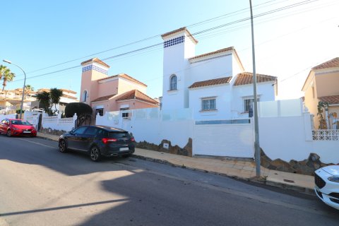 Villa à vendre à Alicante, Espagne, 4 chambres, 118 m2 No. 149283 - photo 4