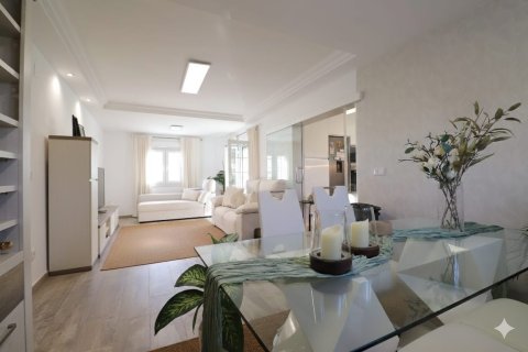 Villa à vendre à Alicante, Espagne, 4 chambres, 118 m2 No. 149283 - photo 5