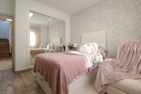 Villa à vendre à Alicante, Espagne, 4 chambres, 118 m2 No. 149283 - photo 21