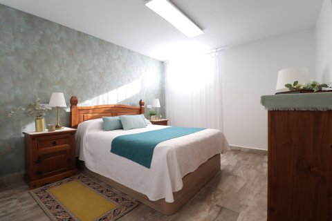 Villa à vendre à Alicante, Espagne, 4 chambres, 118 m2 No. 149283 - photo 28