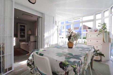 Villa à vendre à Alicante, Espagne, 4 chambres, 118 m2 No. 149283 - photo 13