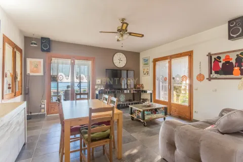 House for sale in Calella, Barcelona, Spain 2 bedrooms, 164 sq.m. No. 166965 - photo 2