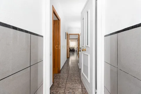 House à vendre à Sabadell, Barcelona, Espagne, 3 chambres, 138 m2 No. 166968 - photo 4