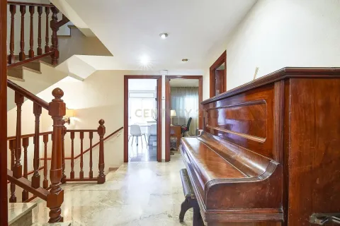 House à vendre à Badalona, Barcelona, Espagne, 4 chambres, 204 m2 No. 166964 - photo 19