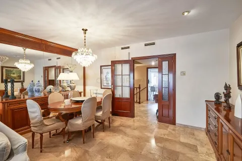 House à vendre à Badalona, Barcelona, Espagne, 4 chambres, 204 m2 No. 166964 - photo 3