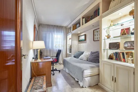 House à vendre à Badalona, Barcelona, Espagne, 4 chambres, 204 m2 No. 166964 - photo 26