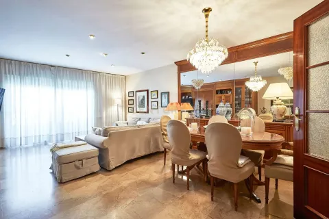 House à vendre à Badalona, Barcelona, Espagne, 4 chambres, 204 m2 No. 166964 - photo 7