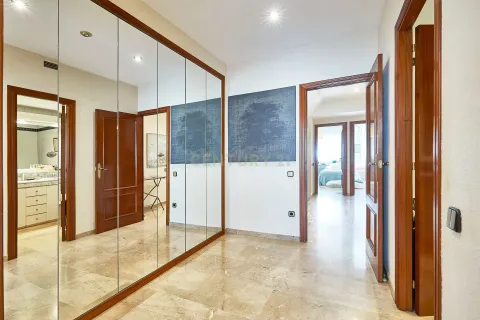 House à vendre à Badalona, Barcelona, Espagne, 4 chambres, 204 m2 No. 166964 - photo 23