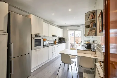House à vendre à Badalona, Barcelona, Espagne, 4 chambres, 204 m2 No. 166964 - photo 9