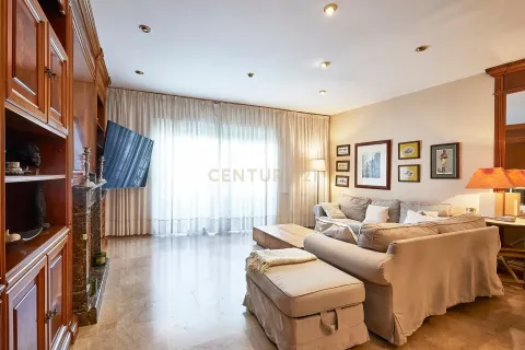 House à vendre à Badalona, Barcelona, Espagne, 4 chambres, 204 m2 No. 166964 - photo 6