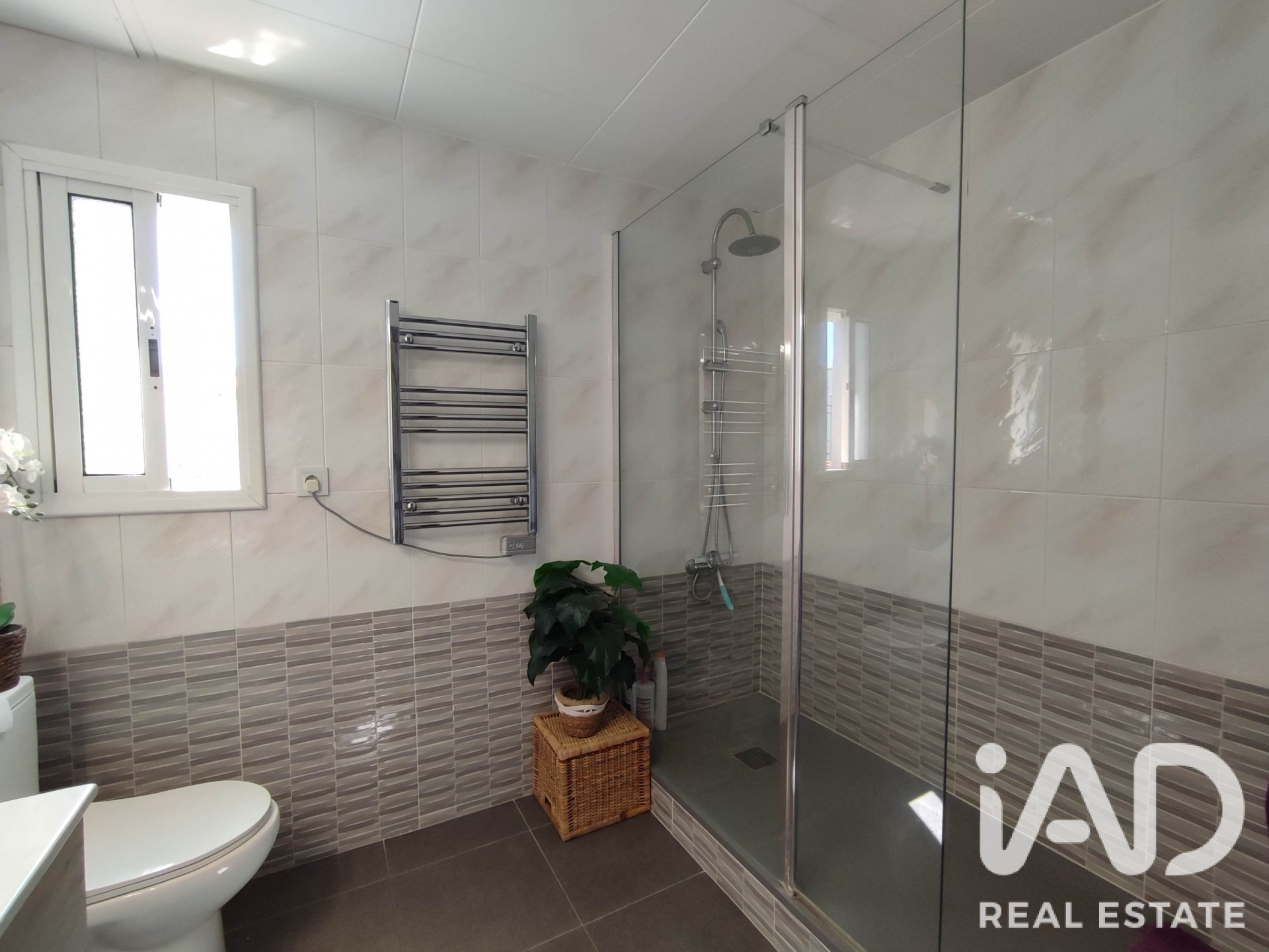 Townhouse à Cubelles, Barcelona, Espagne 5 chambres, 138 m2 No. 195015