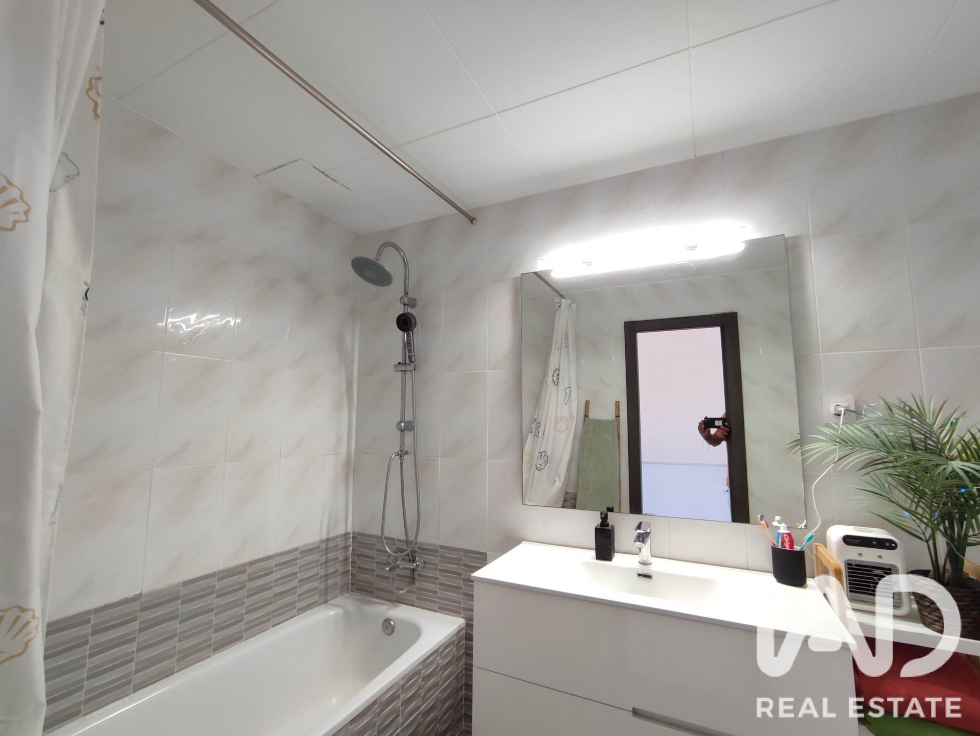 Townhouse à Cubelles, Barcelona, Espagne 5 chambres, 138 m2 No. 195015