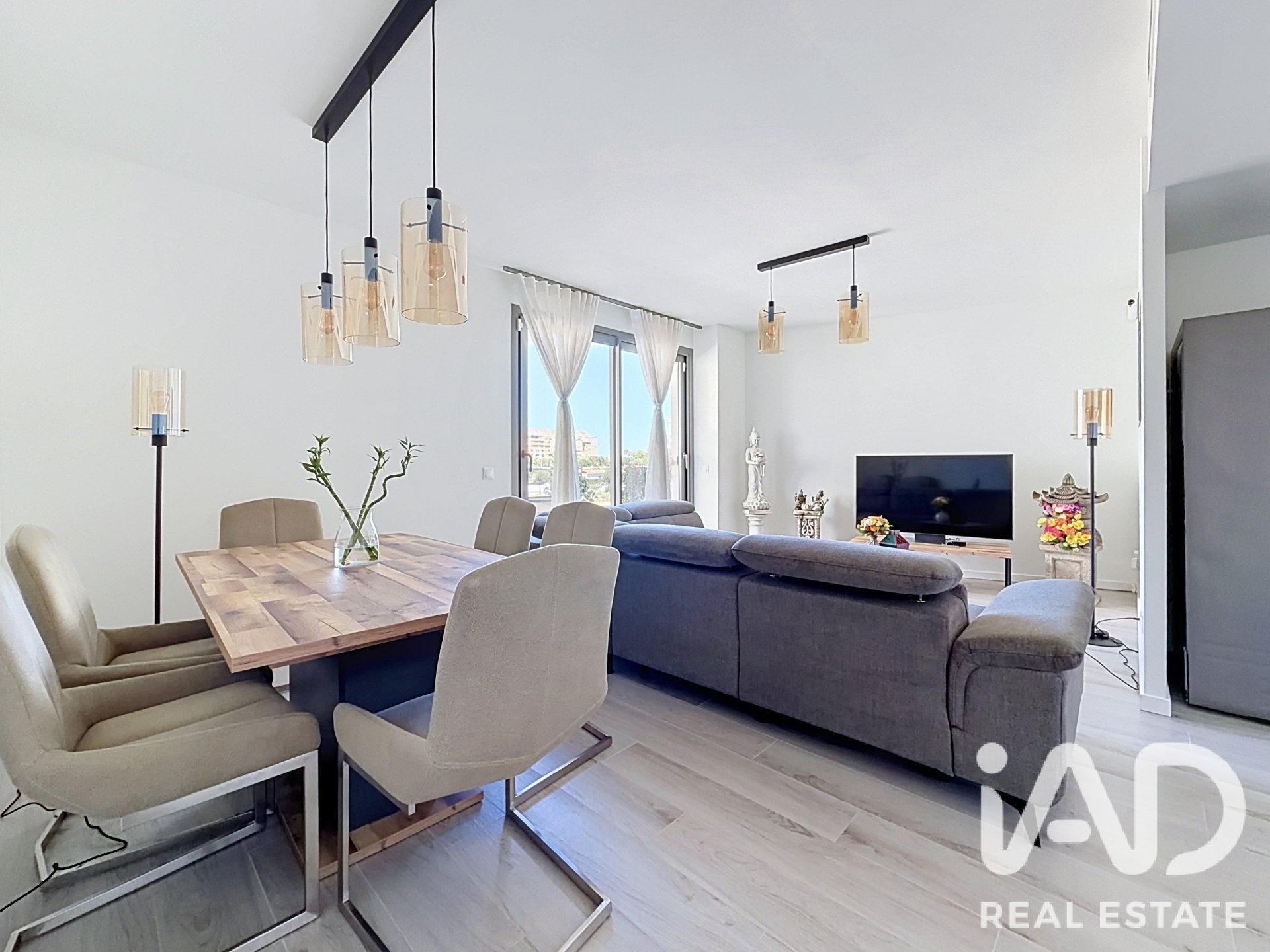 Appartamento a Denia, Alicante, Spagna 3 camere da letto, 105 mq. N° 195014