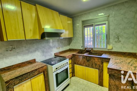 Продажа дома в Торрент, Валенсия, Испания 2 спальни, 89м2 №195017 - фото 26