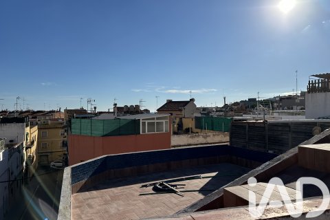 Villetta a schiera in vendita a Mataro, Barcelona, Spagna 5 camere da letto, 159 mq. N° 172653 - foto 2