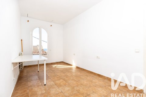 House for sale in El Masnou, Barcelona, Spain 5 bedrooms, 188 sq.m. No. 172654 - photo 25
