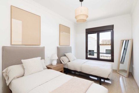 Kaupunkipientalo myytävänä Malaga, Espanja, 3 makuuhuonetta, 142.57 m2 No. 161645 - kuva 9