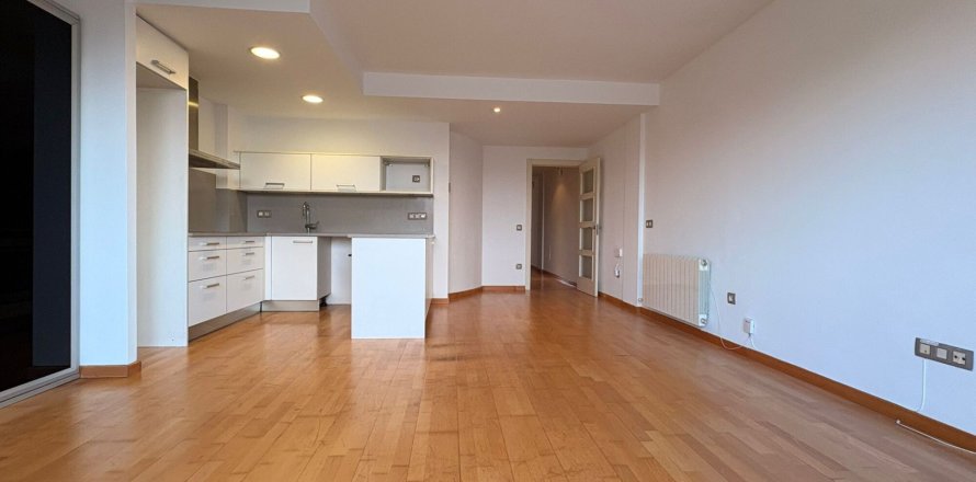 Wohnung in Girona, Spanien 2 Schlafzimmer, 97 m2 Nr. 161648