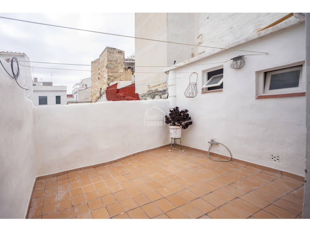 Kaupunkipientalo Mahon, Menorca, Espanja 3 makuuhuonetta, 82 m2 No. 161649