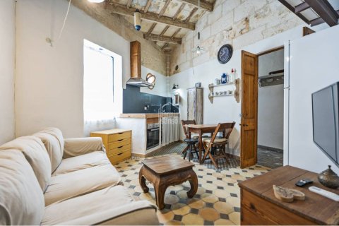 Casa adosada en venta en Mahon, Menorca, España 3 dormitorios, 82 m2 No. 161649 - foto 2