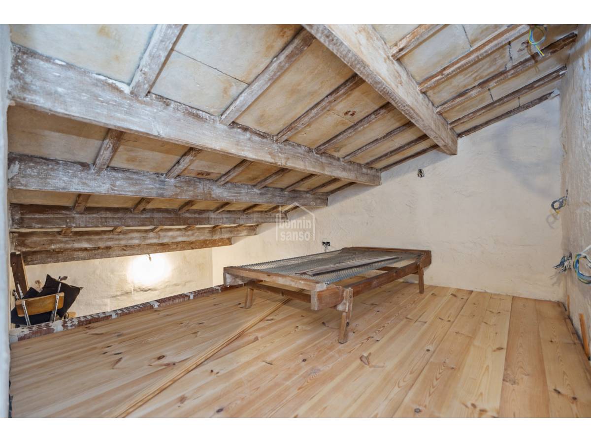 Kaupunkipientalo Mahon, Menorca, Espanja 3 makuuhuonetta, 82 m2 No. 161649