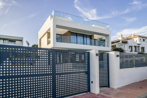 Villa pārdošanā Malaga, Spānijā 3 istabas, 275 m2 Nr. 161643 - attēls 22