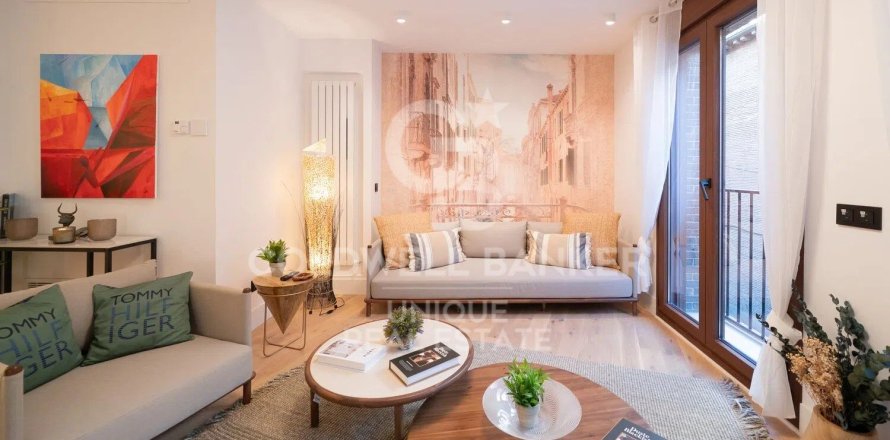 Apartment à Madrid, Espagne 2 chambres, 120 m2 No. 157059