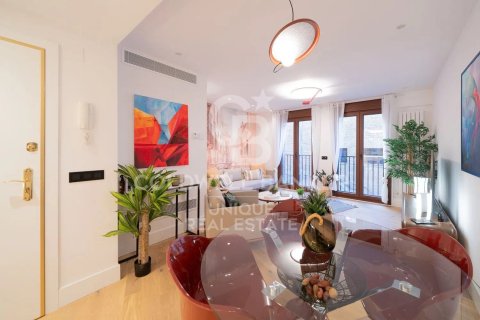 Apartment à vendre à Madrid, Espagne, 2 chambres, 120 m2 No. 157059 - photo 7