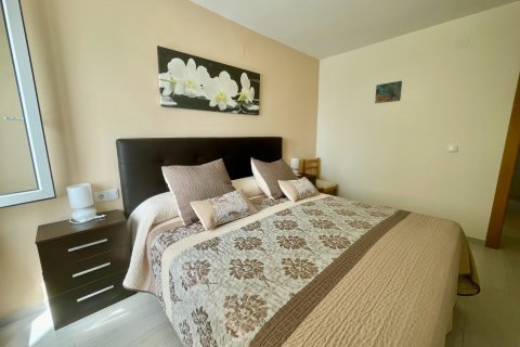 Huoneisto myytävänä Torrevieja, Alicante, Espanja, 3 makuuhuonetta, 91 m2 No. 137986 - kuva 16