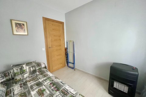 Huoneisto myytävänä Torrevieja, Alicante, Espanja, 3 makuuhuonetta, 91 m2 No. 137986 - kuva 23