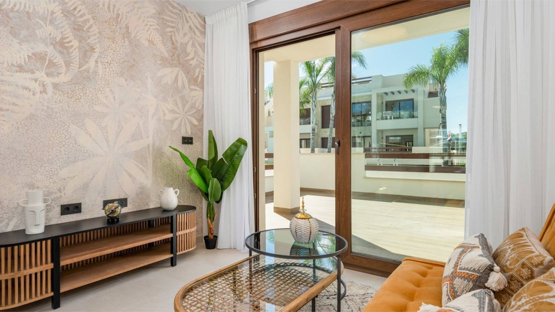 Bungalow i Balcones de VIVI, Torrevieja, Alicante, Spanien 2 sovrum, 62.9 kvm. Nr. 105545