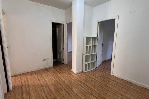 Apartment in Madrid, Spain 2 bedrooms, 81 sq.m. No. 190790